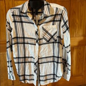 Plaid button down flannel shirt